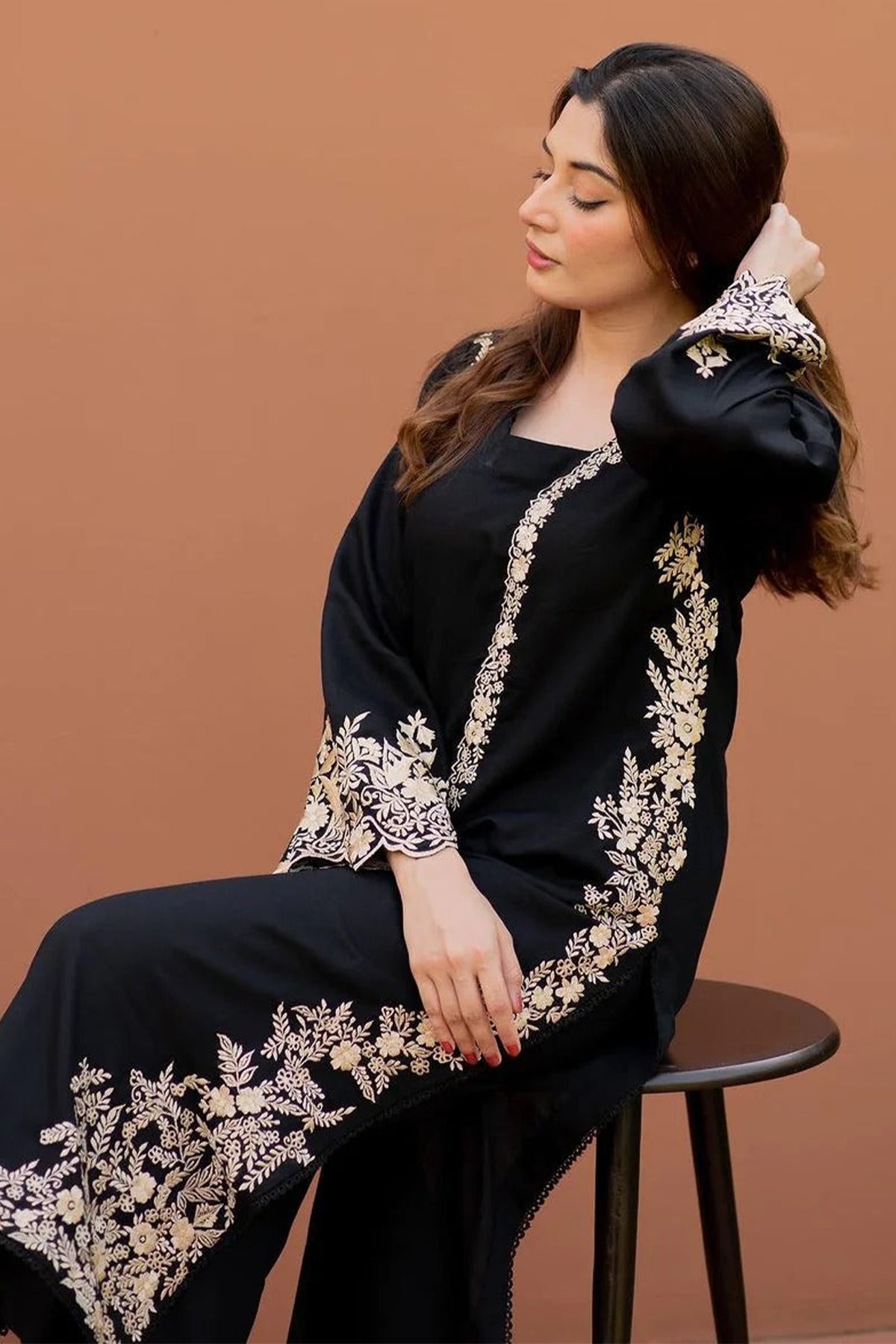 MARIA B - 2PC Dhanak EMBROIDERED FL-W93