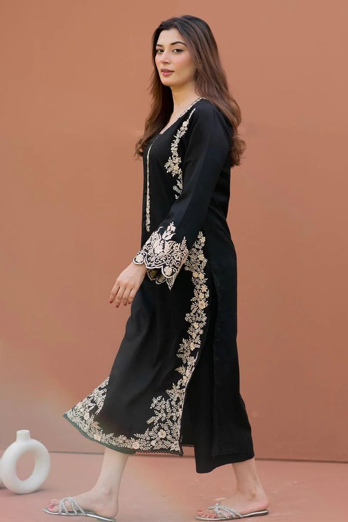 MARIA B - 2PC Dhanak EMBROIDERED FL-W93